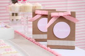 Regalo original perfecto para endulzar la primera comunión del protagonista de la familia. Nice Party Decorar Bolsas De Chuches Para Los Ninos