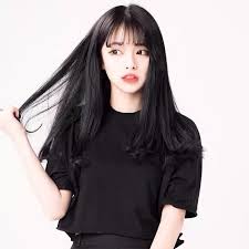 This pointy and wacky hairstyle with short straight sides will be. Milena A Easy Going Girl Who Has No Idea What She She Usually Very Nice But She Black Hair Korean Ulzzang Hair How To Style Bangs
