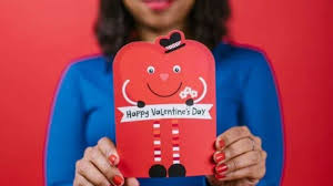Make a love card online. Chocolate Day 2021 5 Creative Ways To Gift Chocolates To Your Beloved
