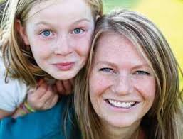 Oct/Nov 2010 On the Minds of Moms by