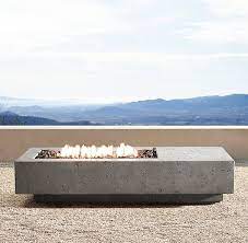 Available in a glacier gray finish in propane or natural gas or in a kodiak brown finish in natural gas. 56 Ixtapa Natural Gas Asymmetrical Rectangle Fire Table Backyard Fire Fire Pit Backyard Outdoor Fire Pit Designs