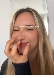 Girlfriend Talks LED Mask Usage