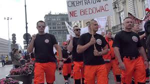 Ratownicy medyczni byli bohaterami pandemii. Protest Ratownikow Medycznych Youtube