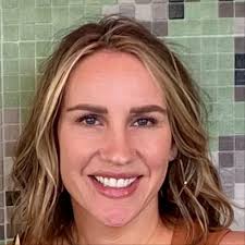 Courtney Mccammon's Instagram, Twitter & Facebook