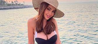 Le 18/06/2021 à 10:01 par emilie flores modifié le 18/06/2021 à 10:11. Nabilla Leaves Dubai For The Filming Of Love Island Season 2 Somag News