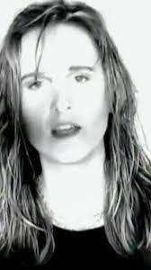 Melissa Cover's Instagram, Twitter & Facebook