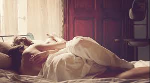 To klasyczne emoji, piękne kobiece usta, powietrzne pocałunki. Namietnej Nocy Moje Marzenia