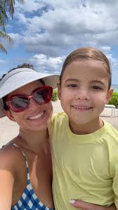 Time is such a thief. Same pool, five years apart. • El tiempo pasa  demasiado rápido. #beachhouse #Fordliam #besthouseever