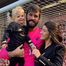 Wife Of Liverpool S Alisson Becker S Sweet Message As He Wins Best Goalkeeper At Fifa Football Awards Liverpool Echo