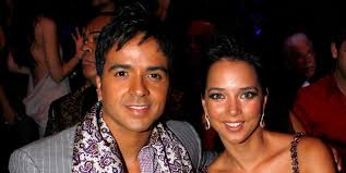 Hace unos días se dio a conocer que, tras casi diez años de su separación, adamari lópez y luis fonsi se podrían reencontrar frente a frente en la pantalla. Luis Fonsi Se Sincera Y Habla De Su Divorcio De Adamari Lopez Fue Muy Rock And Roll Photo 1