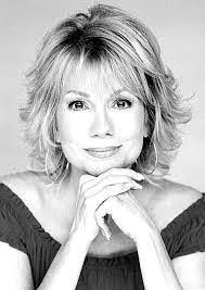 Leni Grant's Instagram, Twitter & Facebook