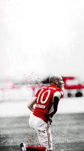 Only the best hd background pictures. Arjen Robben Is A Dutch Professional Footballer Who Plays For German Club Bayern Munich And Is The Captain Of The Netherlands National Team ãƒã‚¤ã‚¨ãƒ«ãƒ³ ã‚µãƒƒã‚«ãƒ¼é¸æ‰‹ ã‚µãƒƒã‚«ãƒ¼
