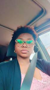 VEUVE NOIRE Thriller inspiré de faits réels. Quand un homme meurt, sa veuve  semble irréprochable… jusqu'à ce que l'enquête révèle sa double vie. Un  film haletant, à découvrir le 30 mai sur