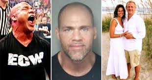 Karen Angle's Instagram, Twitter & Facebook