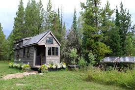 Living Off Grid Using Rechargeable Led Light Bulbs Power Outage Lights
