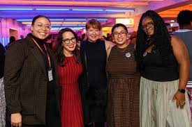 Chicago Gallery News