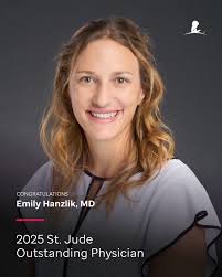 Congratulations to our EVOLVE Advanced Practice Fellowship Program team who  were awarded the Advanced Practice Providers Fellowship Accreditation with  distinction from the American Nursing Credential Center. St. Jude is only  the second