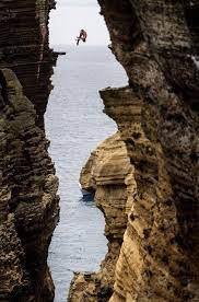 32 Photos That Will Make Your Stomach Drop Diving World Cliff Diving Adventure