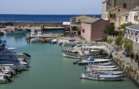 Retrouvez le synonyme du mot français minute dans notre dictionnaire des synonymes. Corse Location Vacances Ultra Derniere Minute A Moitie Prix 50 Et