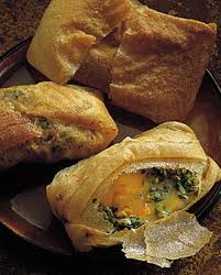 Bricks A L Oeuf Et Au Thon Pour 4 Personnes Recettes Elle A Table Recette Recettes De Cuisine Recette Alimentation