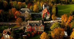 Top 10 Most Expensive Boarding Schools In The World Interesting Facts About Schools Favorite Places Around The Worlds Bright Photos