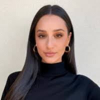 Shannon Borst's Instagram, Twitter & Facebook