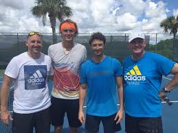 Does alexander zverev have a girlfriend? Alexander Zverev Begrusst Ferrero In Seinem Trainerteam Tennis Magazin