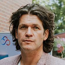 Kiedy dostosować CRM do procesów, a kiedy procesy do CRM? Optymalizacja  sprzedaży i obsługi klienta na platformie Salesforce