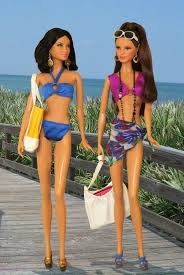 Scopri ricette, idee per la casa, consigli di stile e altre idee da provare. Pin Von Hemoon Darkside Auf Barbie Other Dolls Bikinis Pareos Mode Bademode Barbie