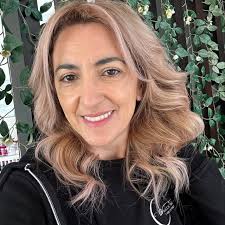 Dulce Oliveira (@dulceoliveiracabeleireiro) • Instagram photos and videos