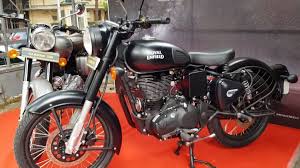 Smooth ride and comes with 350cc. Royal Enfield Classic 350 Gunmetal Grey Classic 500 Stealth Black Video