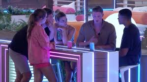 Skulker is one of the main antagonists of danny phantom.he is a hunter who prides himself on successfully hunting rare and unique creatures. Love Island Season 5 Confirms Release Date Hello