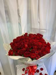 Valentine's day is a day of celebrating love, but it is also a day of giving beautiful flowers to your partner. Beautiful Bouquet Of Red Roses Valentines Bouquet In Brooklyn Ny Flower Fantasy