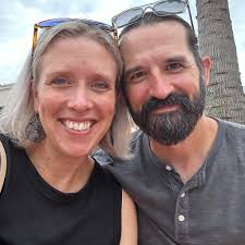 Is it normal for a 2021 Highlander hybrid to have loud engine noise and  battery charging issues?