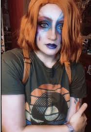 Swanns Nora Makeup Lost Records