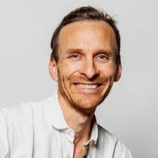 Elizabeth Gin (@ElizabethGin)