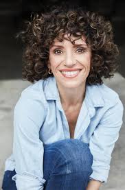 Natalie Hill's Instagram, Twitter & Facebook