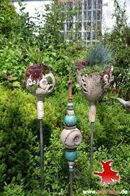 Das allein macht den keramikgrill aber noch lange nicht zu einem fantastischen smoker. 41 Keramik Garten Ideen Keramik Garten Topferarbeiten