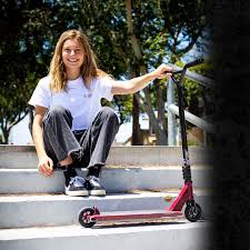 To switch things up from our normal custom build off's, we decided to throw in the element of time! The Vault Pro Scooters Beitrage Facebook