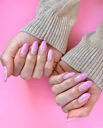 Tarde pero seguro otro video con esta tendencia que hasta que no me las vi en mis manos, la ame!! Mia S Beauty Nails Home Facebook