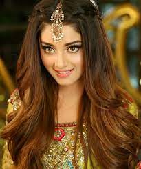 Alizy Eyemakeuptips Engagement Hairstyles Hair Styles Indian Wedding Hairstyles
