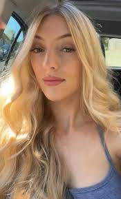 Beth Purdue's Instagram, Twitter & Facebook