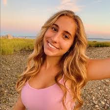 Amy Svec's Instagram, Twitter & Facebook