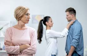 11 Traits Of A Jealous Mother In Law To Recognize Lovetoknow