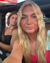 hiii everyone! i am scarlett sadlowski and i am from cleveland, ohio. i am  not 100 percent committed to texas a&m yet but i do have the university in  my top 10!