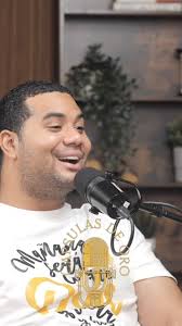 Aquí conversando con mi amigo Dorian Ortiz sobre lo que va a suceder en el  Taller Vivencial "Haz que tu voz influya en tu éxito" en el Teatro  Trasnocho @trasnochocult el próximo