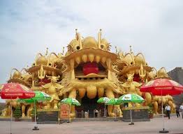 Thời gian gần đây, mình thấy đại đa số các du khách khi du lịch vịnh hạ long thường mua luôn hạ long có rất nhiều khách sạn nằm trong khu du lịch. Khu Du Lá»‹ch Ä'áº¡i Nam Cá»§a Ba Chá»§ Nguyá»…n PhÆ°á»£ng Háº±ng Thien Ä'Æ°á»ng Láº¡c Cáº£nh Ngan NÄƒm VÄƒn Hiáº¿n