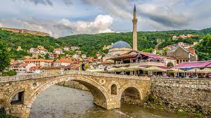 As of 2019, 101 un states recognise it as independent. Geheimtipp Kosovo Eine Junge Nation In Alter Landschaft Entdecken