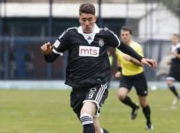 The gunners are reportedly watching partizan belgrade striker dusan vlahovic, being dubbed by some as the 'next zlatan ibrahimovic' for his large stature and technical ability. From England Arsenal Eye Juventus Target English News Calciomercato Com