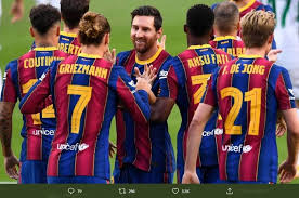 Stay up to date with all the latest fc barcelona news. Starting Xi Barcelona Vs Villarreal Ronald Koeman Coba Lionel Messi Tanpa Luis Suarez Bolasport Com